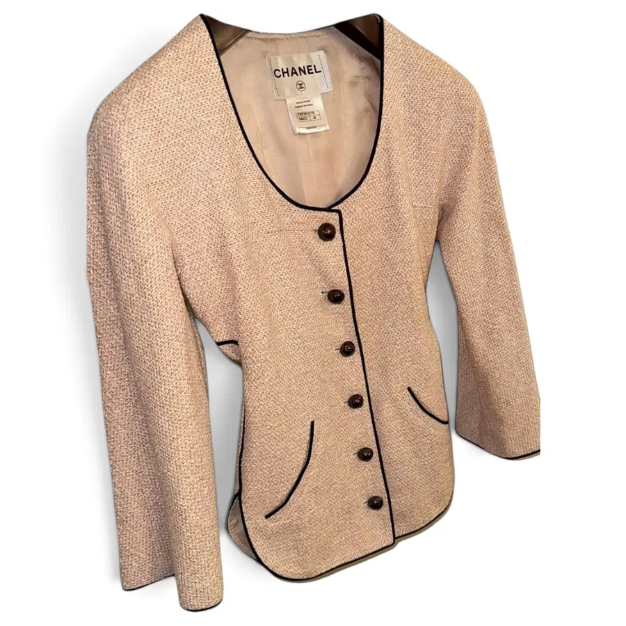 Chanel — Veste courte La Petite Veste Noire
