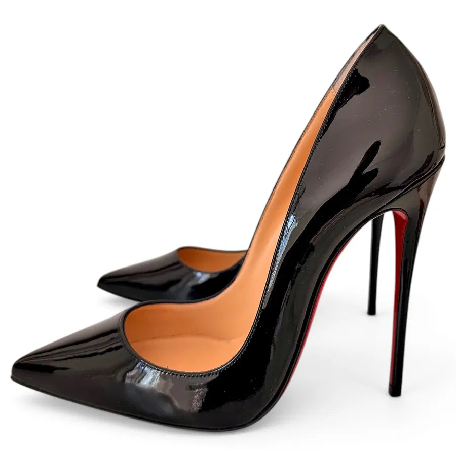 Christian Louboutin — Escarpins en cuir verni So Kate 
