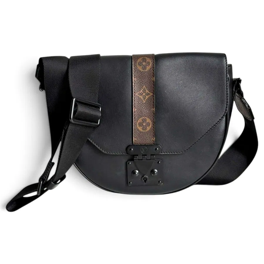 Louis Vuitton — Sac en cuir Messenger Monogram PM Titanium 